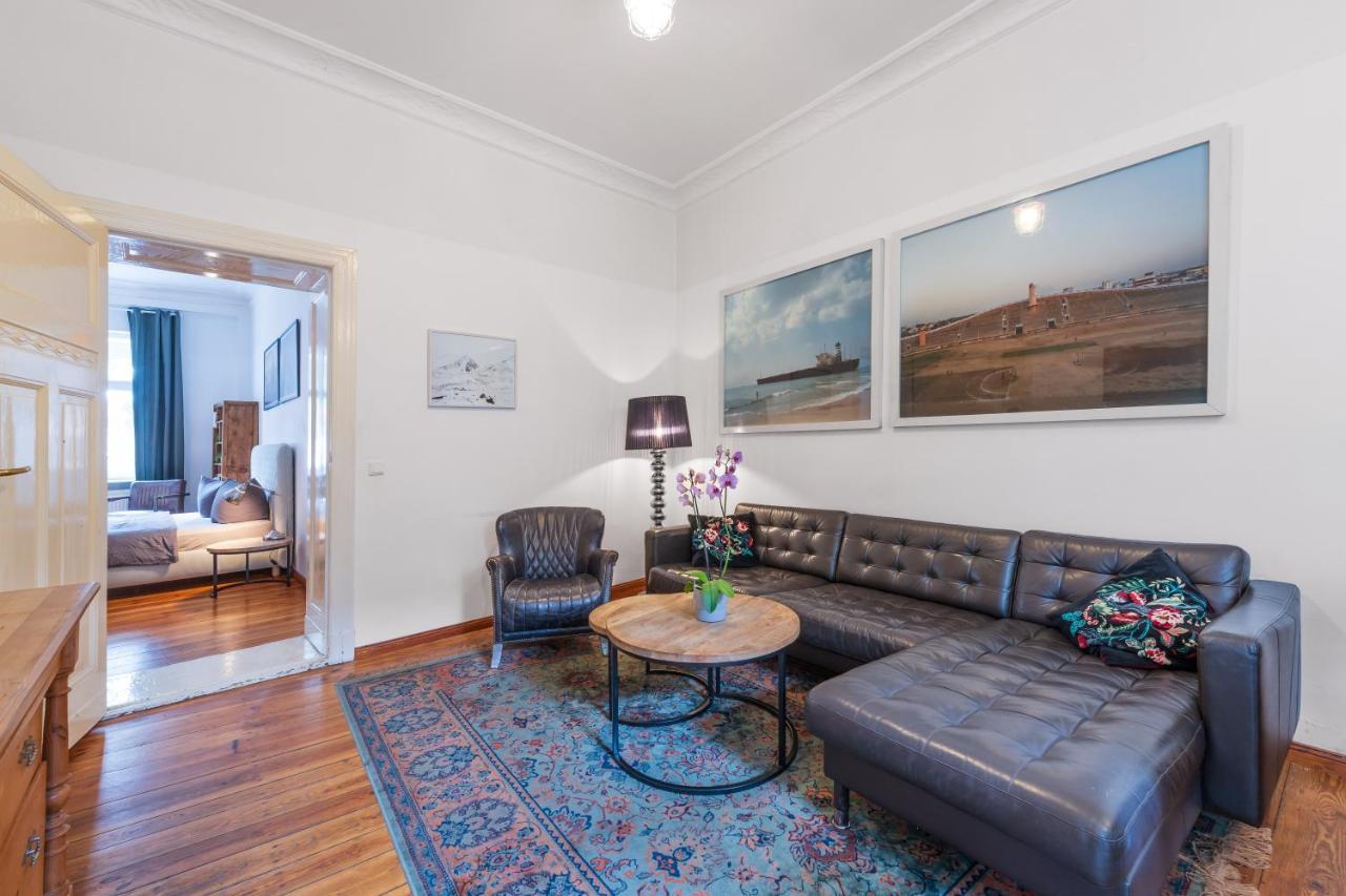Apartment Boediker Loft, 3 Bedroom App With 2 Bath In Friedrichshain Up To 9 *