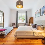 Großes Apartment im Kiez